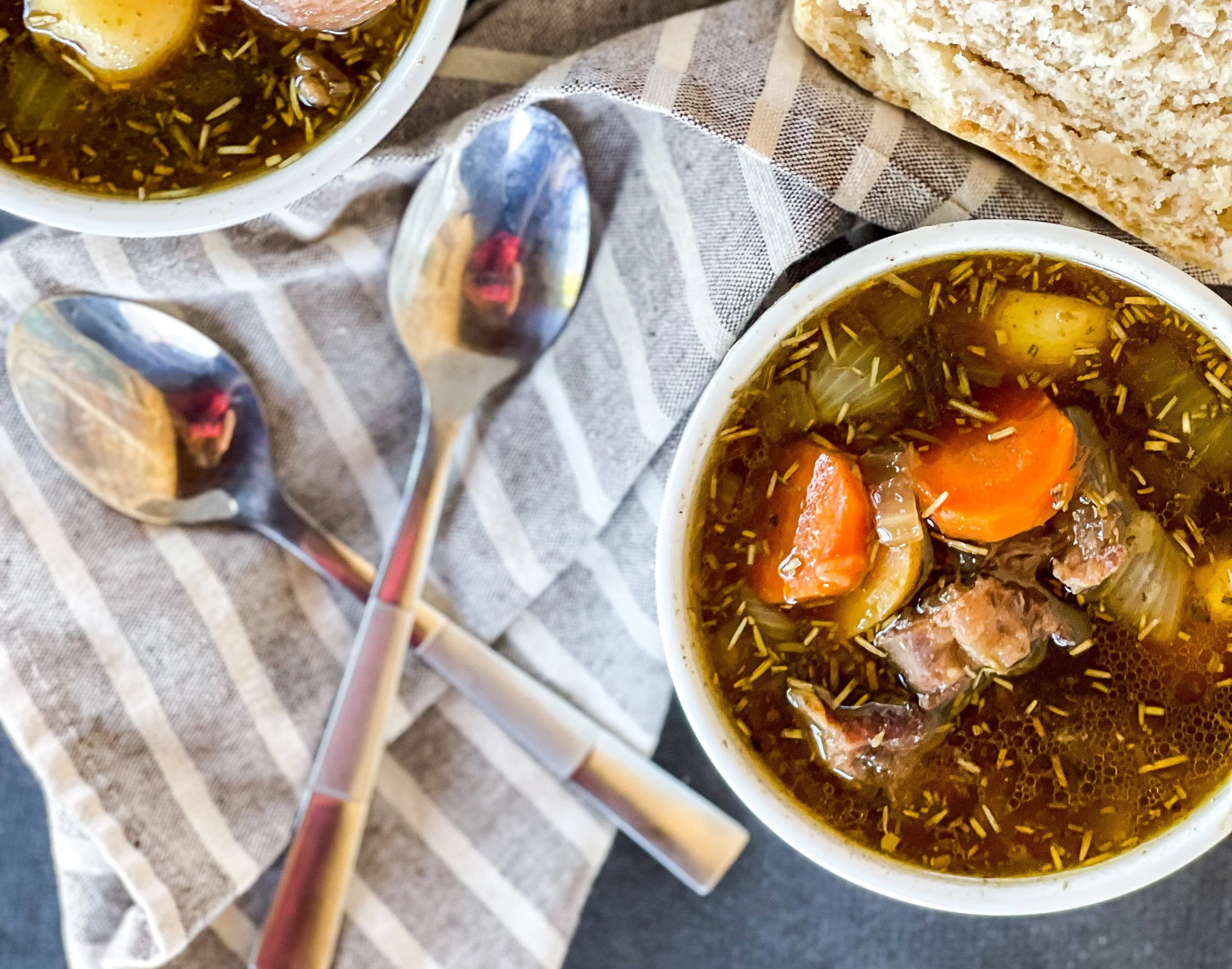 5 Reasons Eating Quickly is Dangerous